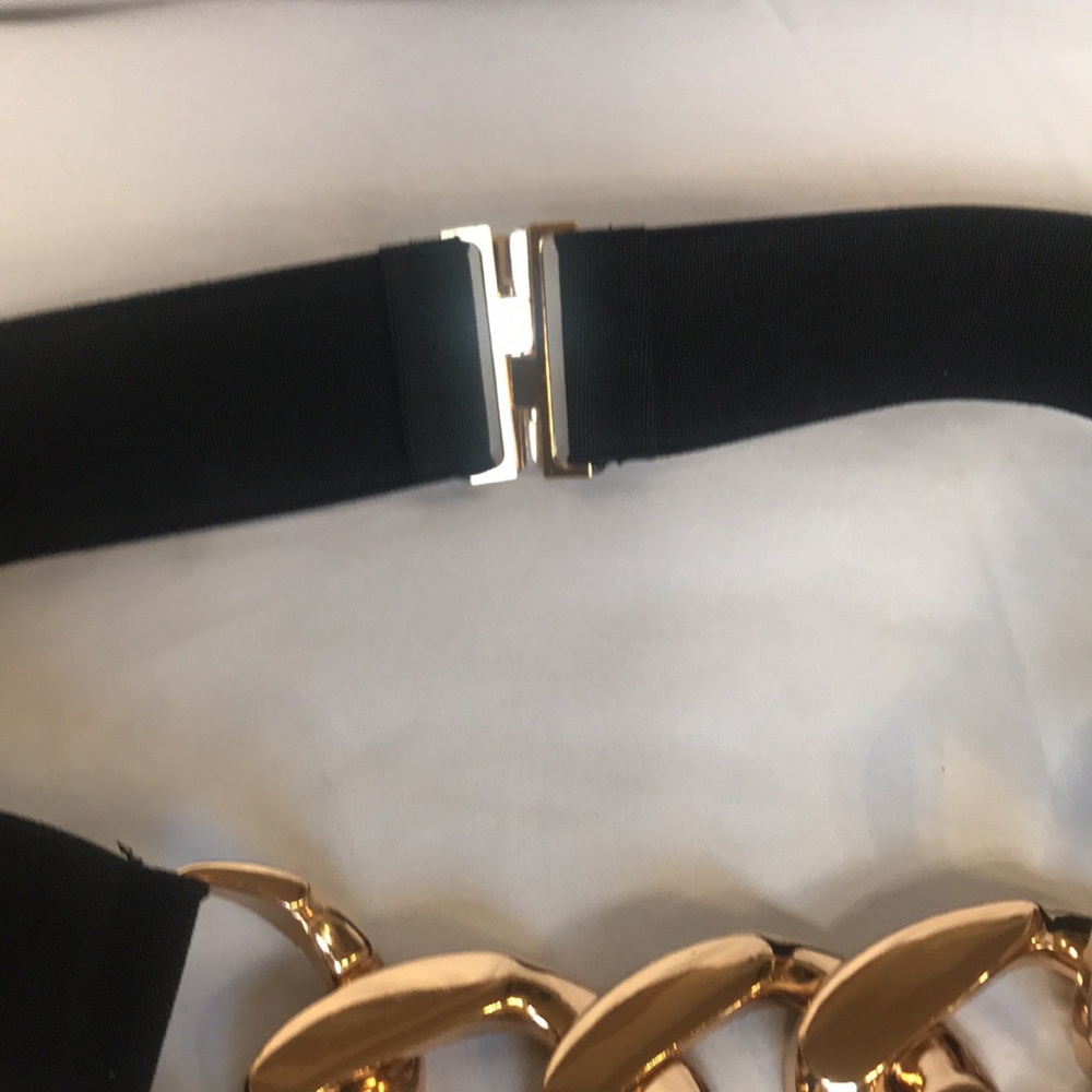 Gold link Belt - Picture 2 of 6
